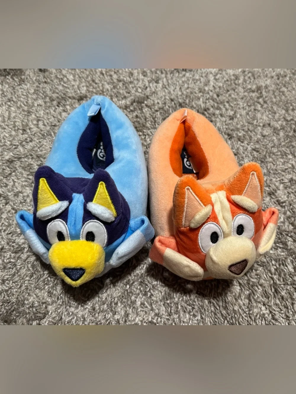 Bluey & Bingo kids slippers, size 9/10